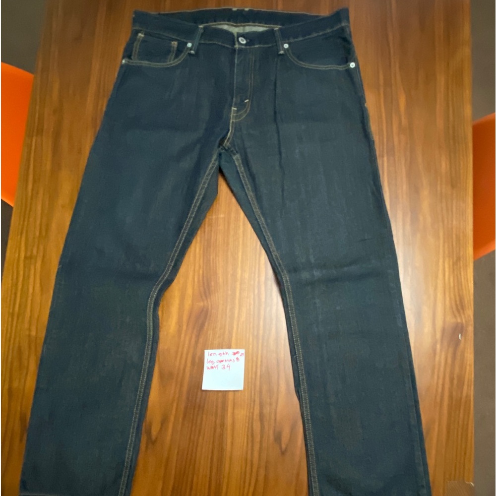 Levi’s jeans size 34